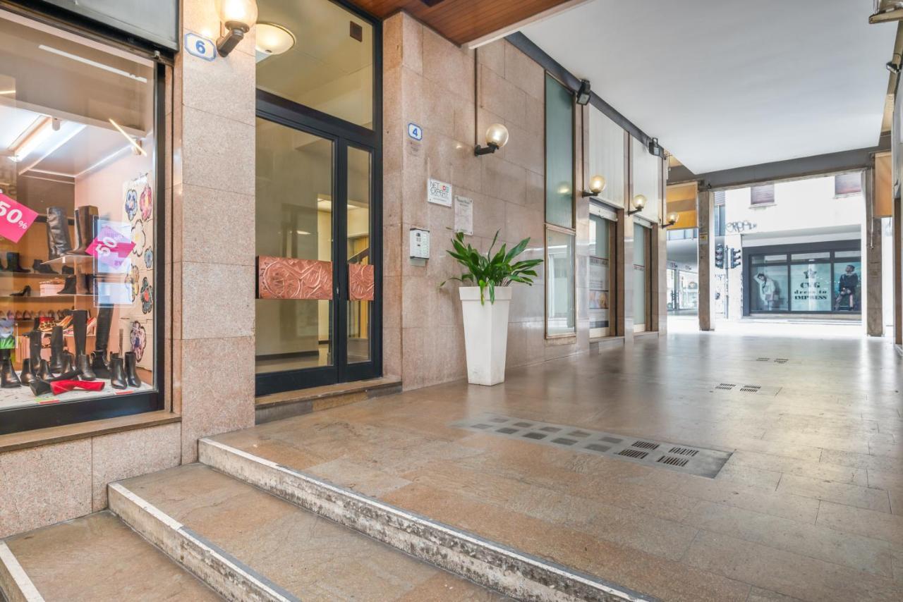 Galleria Eremitani Exclusive Elegant Apartment Padova Exterior photo